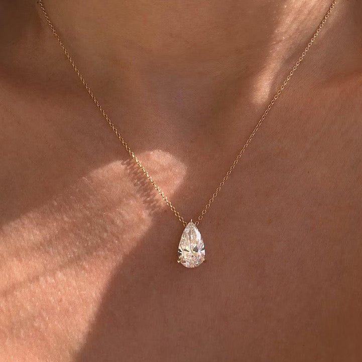 PEAR LUXE NECKLACE