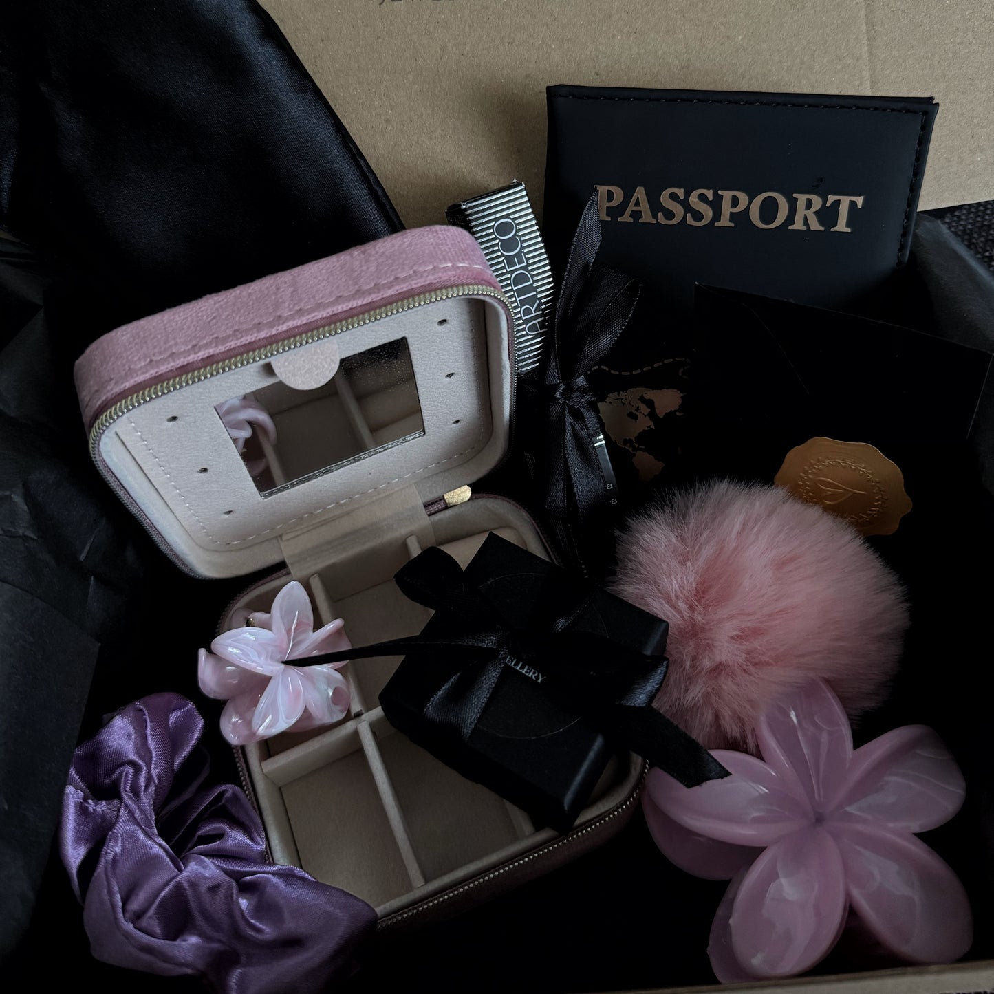 MISSMORALLE MYSTERY SCOOP