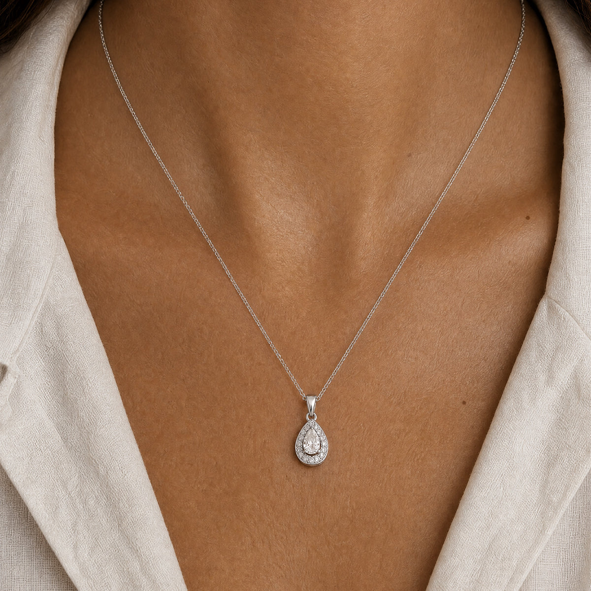 SILVER CINTHY NECKLACE