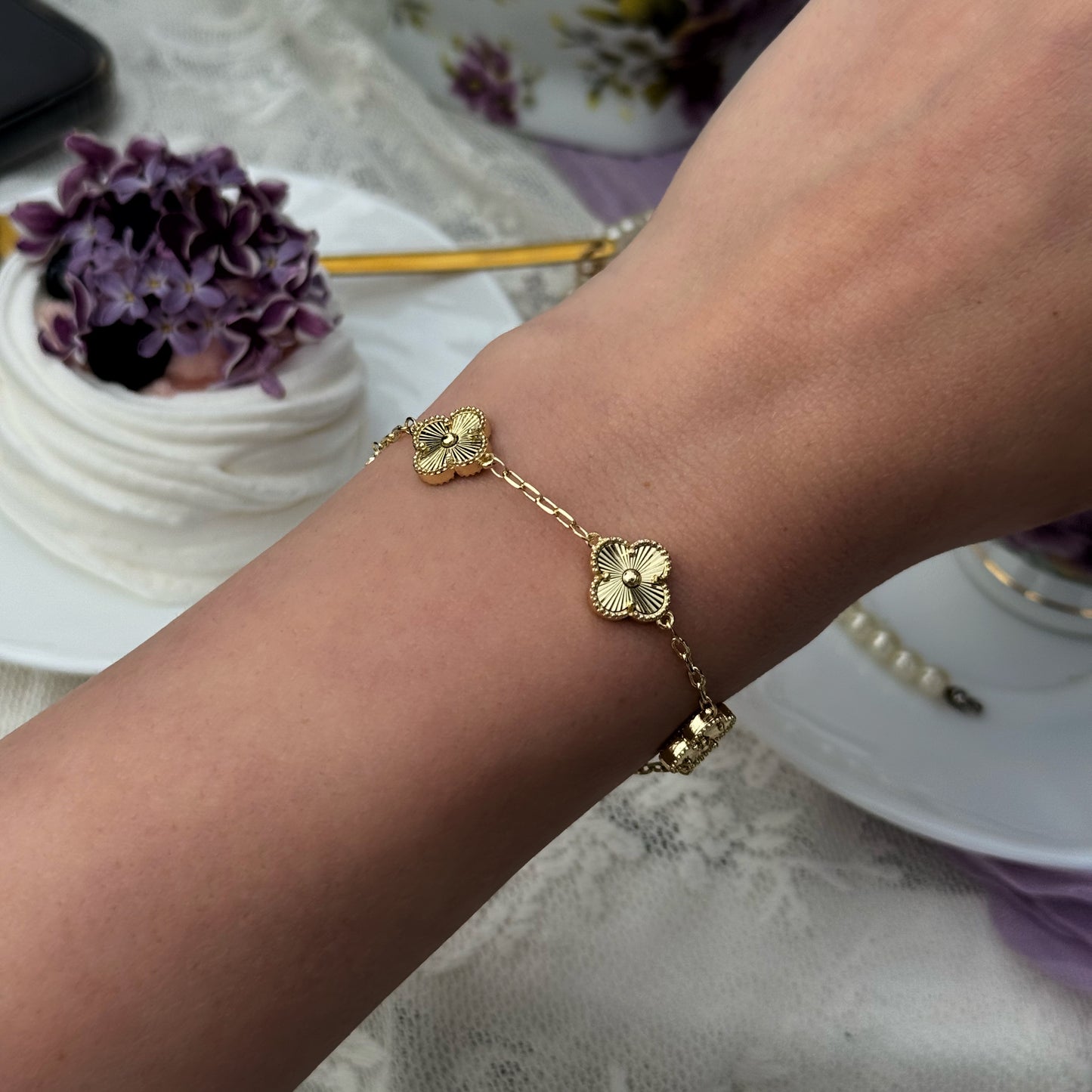 GOLD LEAF BRACELET