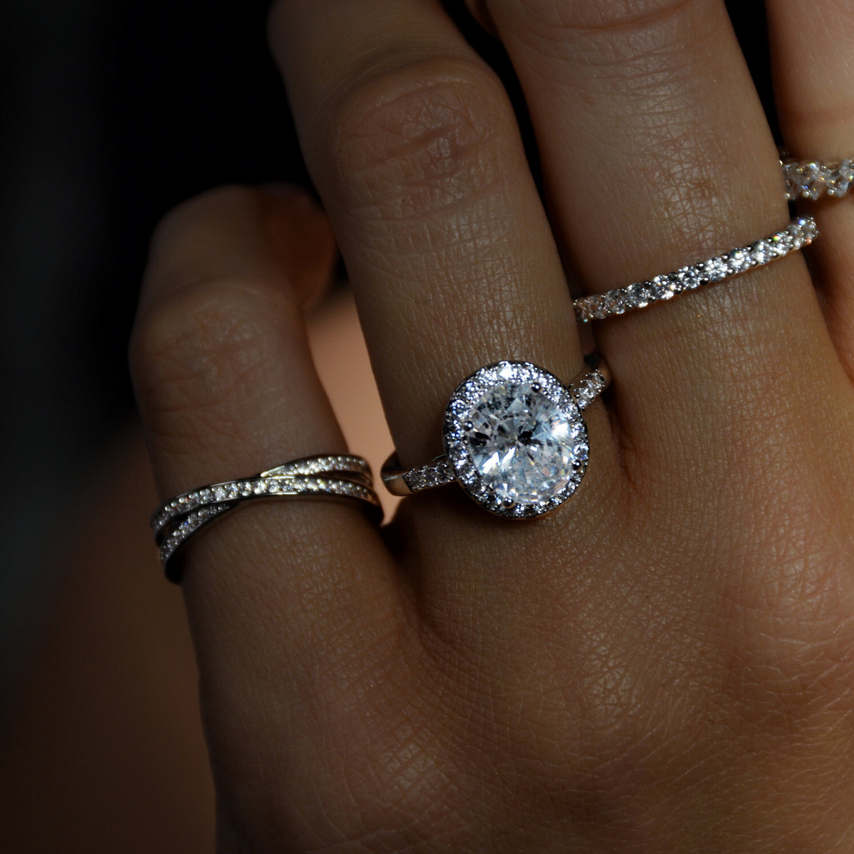 SILVER CROSSOVER RING