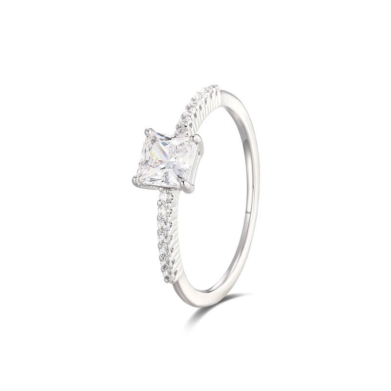 MAISON SQUARE RING