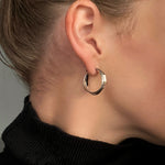 SILVER TESA HOOP AUSKARI