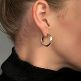 SILVER TESA HOOP AUSKARI