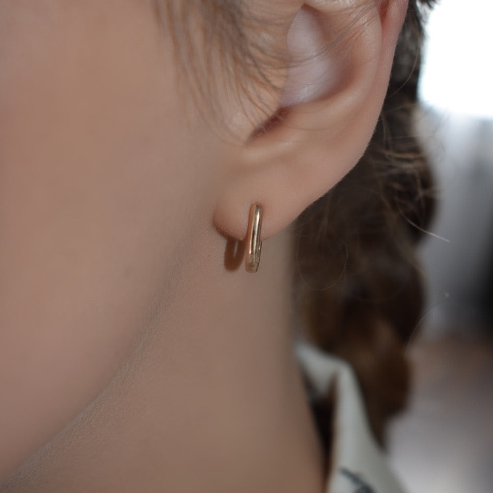 LESSY EARRINGS